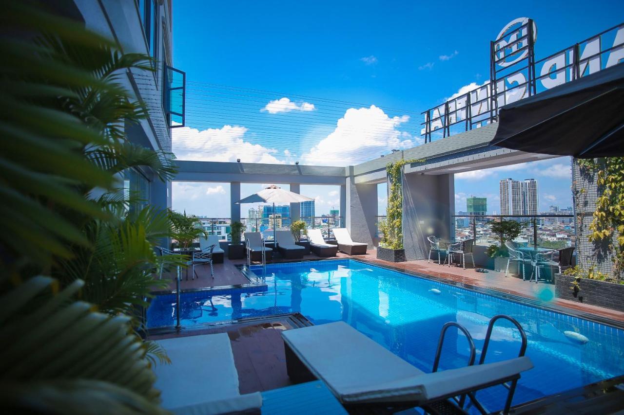 Hm Grand Central Hotel Phnom Penh Exterior photo